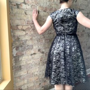 🎉HP🎉 Maggy London black and white cocktail dress